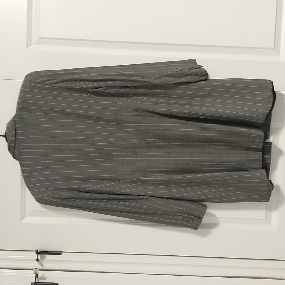 Blazer - Picture 2 of 2